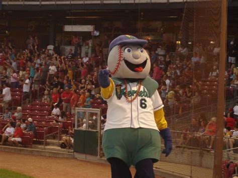 Mr shucks - The Cedar Rapids Kernels Internships are full-time commitments, working weekdays and some weekends. The internship positions will finish at the end of the season. These internships allow students ...